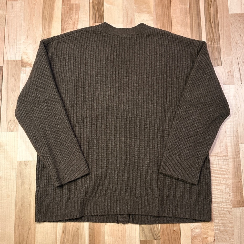 Quince 100% Mongolian Cashmere Women's Oversized Cardigan - Picture 2 of 3